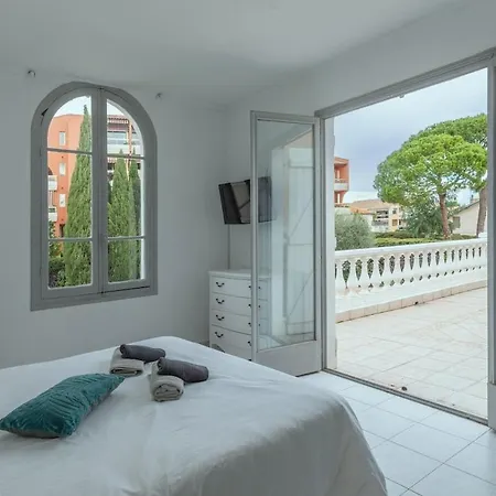 Apartment Reyosam, 6 Chambres, Piscine & Hammam